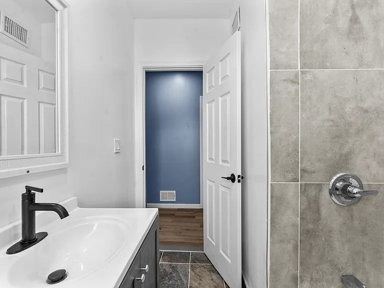2648 Tuxedo St #1 — Photo 23