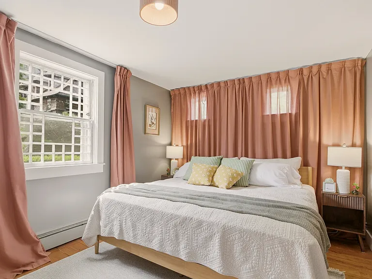 40 Catherine St — Photo 14