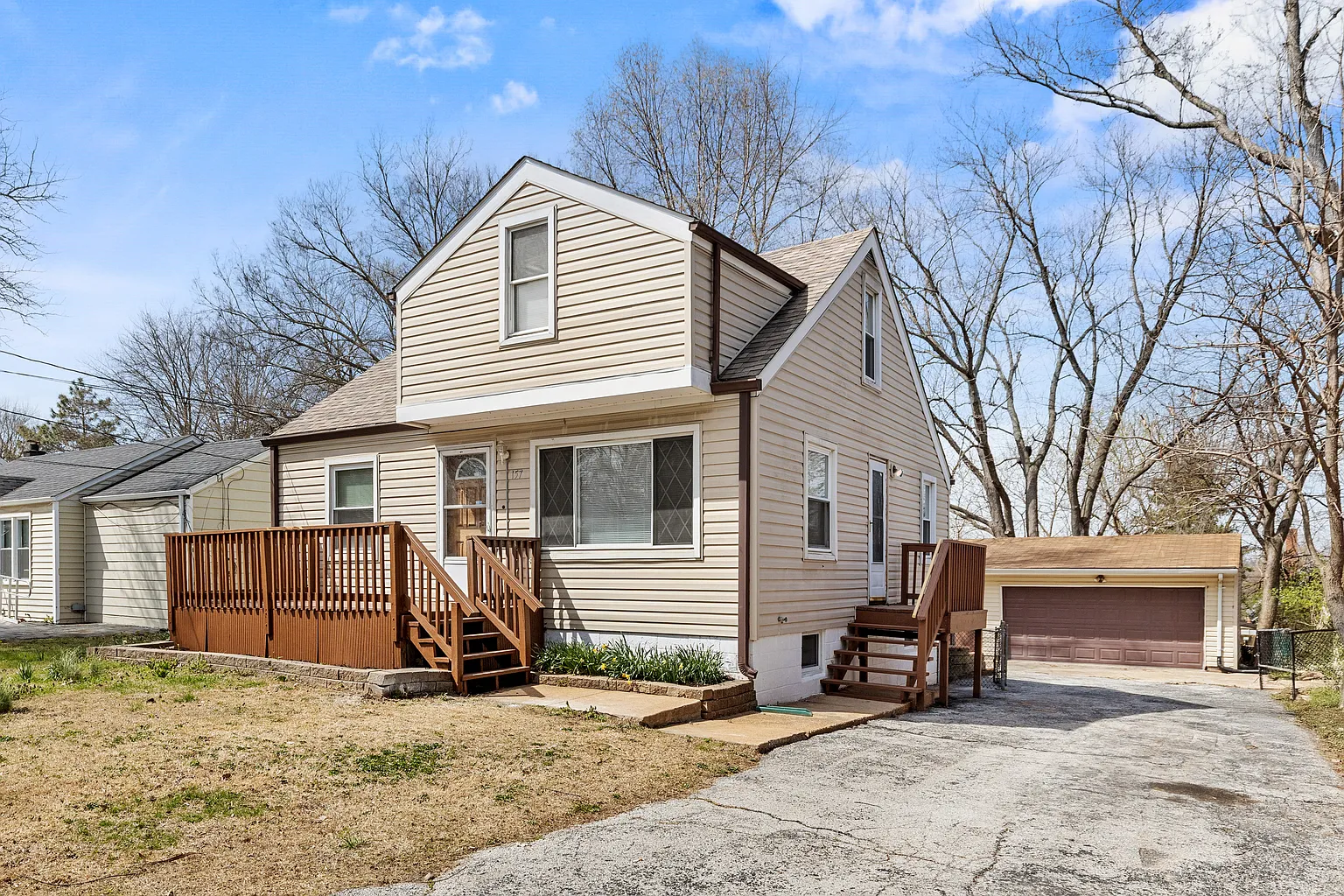 157 Anistasia Dr photo 1