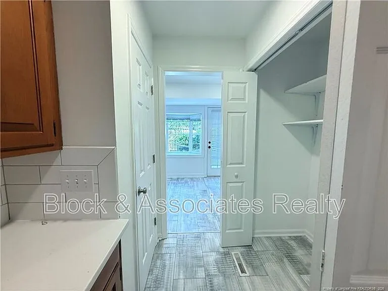 155 S Ashe St — Photo 7