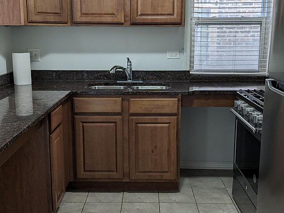 4th image of 2110 S Central Ave #Basement