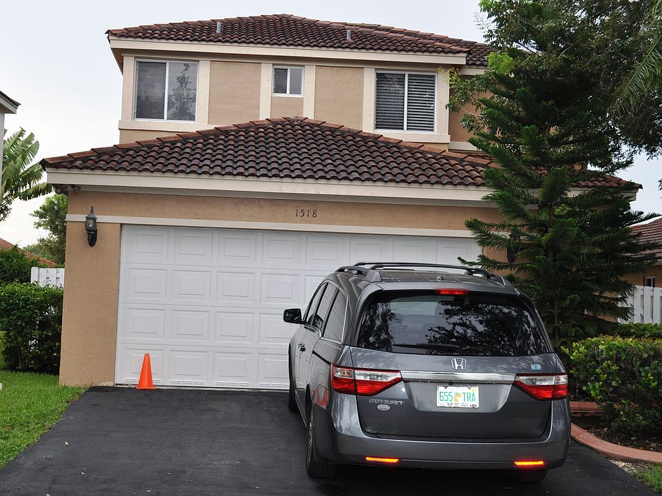 1st image of 1518 Presidio Dr
