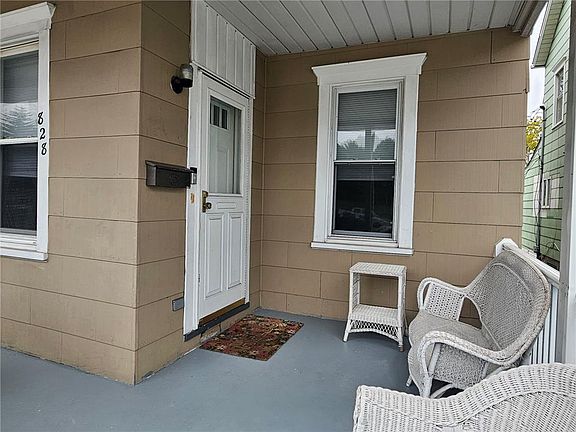 3rd image of 828 Main St