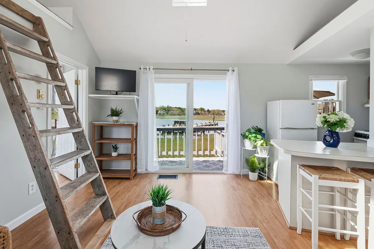 1 bed, 1.0 bath, 400 sqft, $2,200 — Photo 4