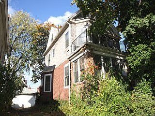 1st image of 278 E 32nd St