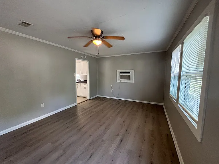 901 Restbrook Ave — Photo 8