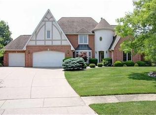 3 Stoney Ct, Bloomington, IL