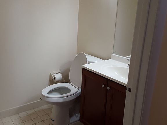 5th image of 9736 NW 51st Ter