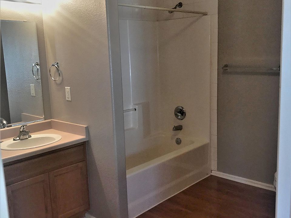 2nd image of 1818 S 11th St APT B