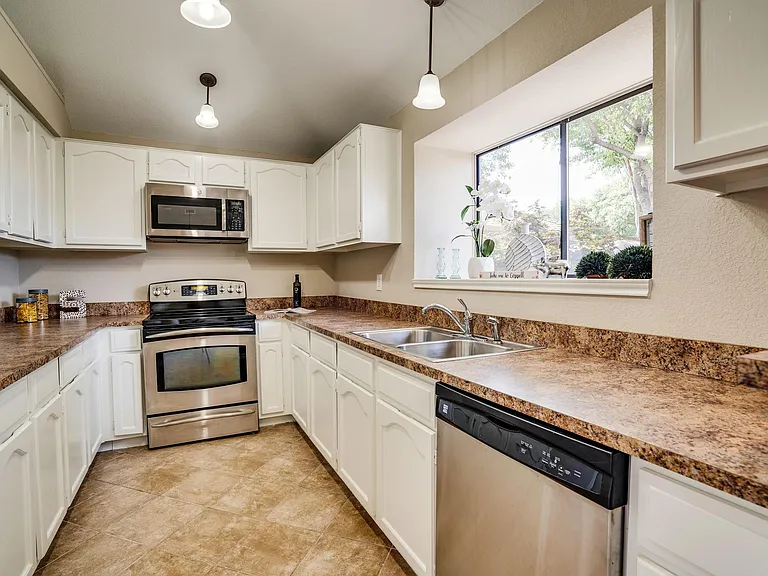 626 Cribbs Dr — Photo 14
