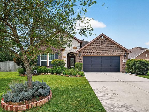 3rd image of 20111 Soria Springs Cir