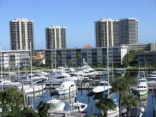 1st image of 907 Marina Dr APT 408