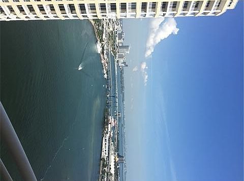 3rd image of 808 Brickell Key Dr #0000