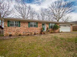 7320 Sagamore Dr, North Little Rock, AR 72116