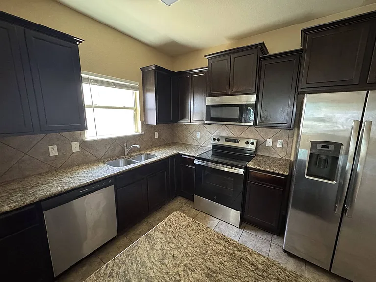 6406 Clear Brook Dr — Photo 6