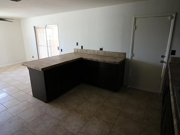 5th image of 943 Warbonnet Dr