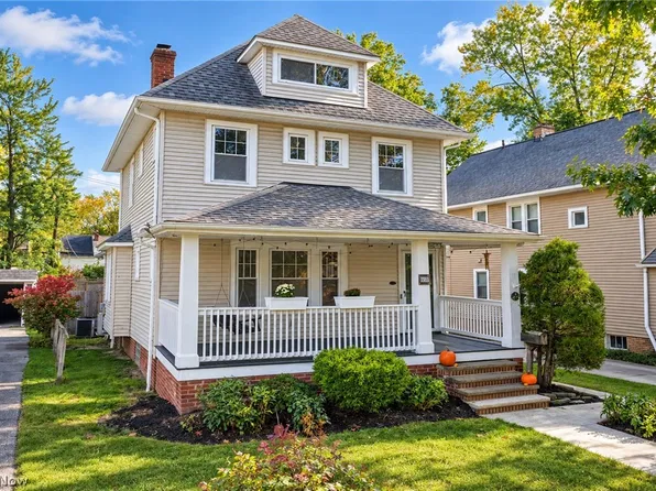 3362 E Scarborough Rd, Cleveland Heights, OH 44118