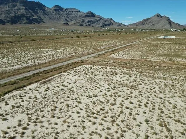 6171 N Cloud Ave, Pahrump, NV 89060