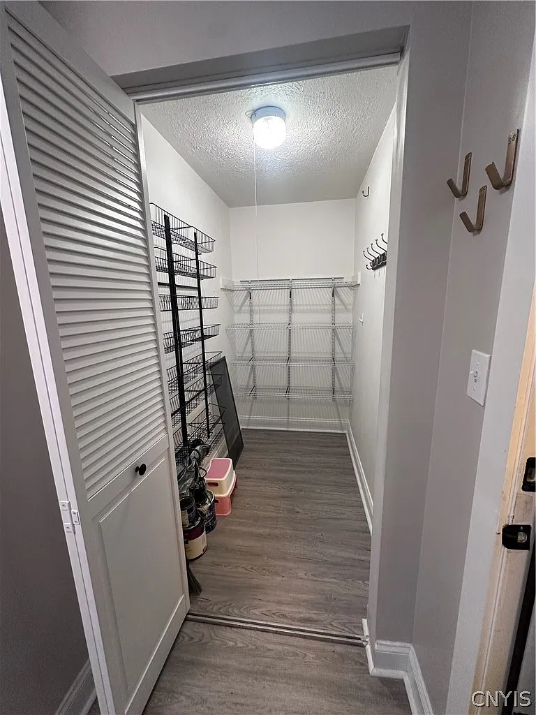 1 bed, 1.0 bath, 657 sqft, $1,200 — Photo 4