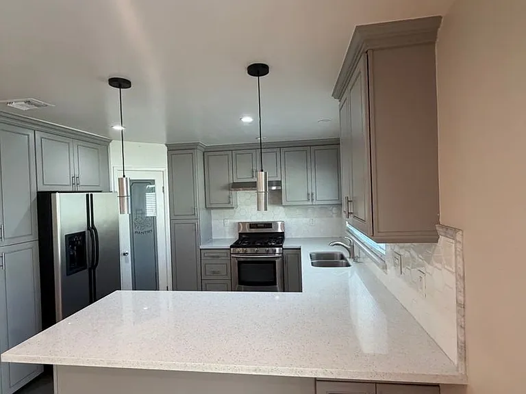 927 Redlen Ave — Photo 20