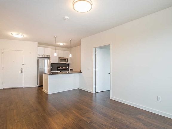 5th image of 234 Suydam Ave APT 511