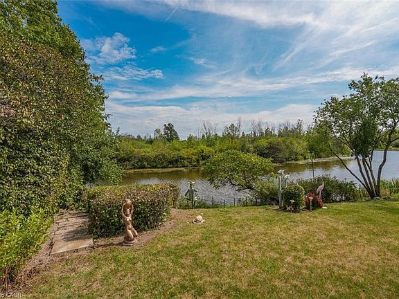 4th image of 3033 Townline Rd #518