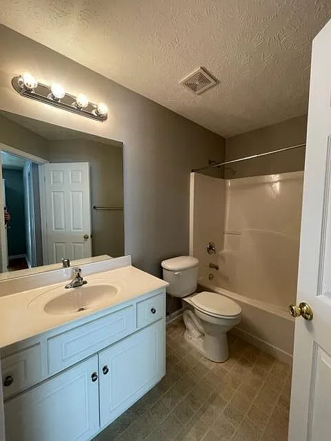 2 bed, 2.0 bath, 1455 sqft, $1,400 — Photo 4