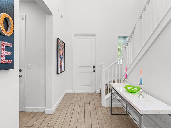 5th image of 1565 Verawood Lane