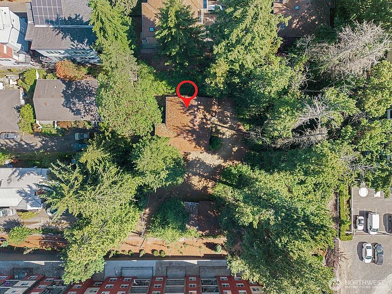 3rd image of 17552 12th Avenue NE