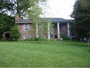 3rd image of 2 Earl Cir