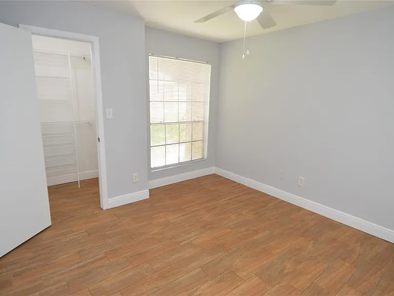 8722 Mallard Reserve Dr #102 — Photo 28
