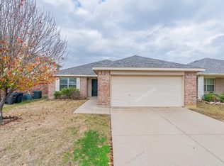 2117 Laughlin Rd, Fort Worth, TX 76177