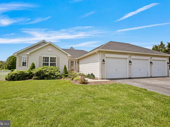 186 Breckinridge Dr, Martinsburg, WV 25403