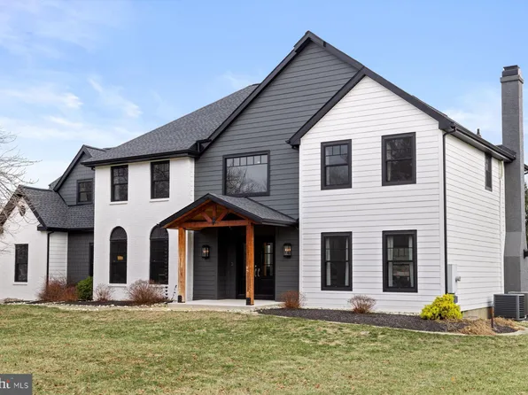 28 Towpath Way, New Hope, PA 18938