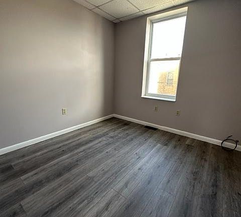5th image of 2525 S Darien St