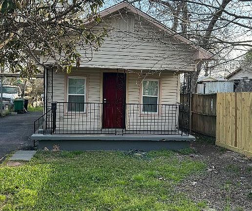 4th image of 7032 Avenue L