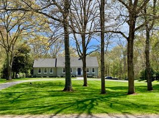 10 Bramblewood Cross Rd, Little Compton, RI 02837