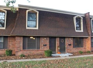 1949 Mansard Dr, Saint Louis, MO