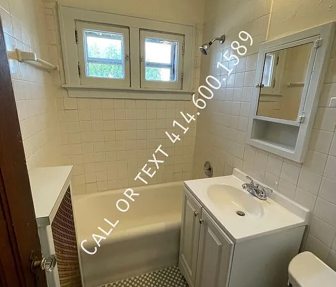 3072 N 49th St #3 — Photo 5