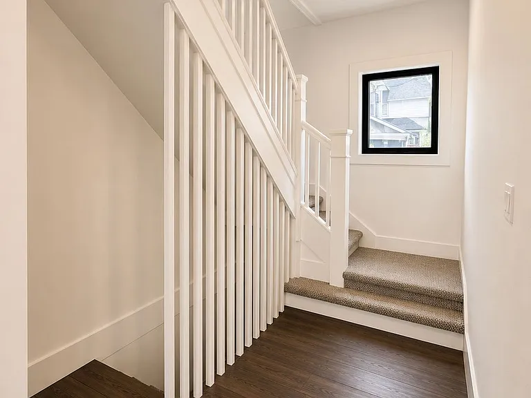 64 Joseph St — Photo 16