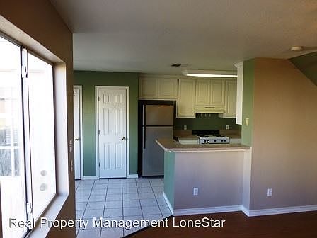 4th image of 1508 Parkfield Cir