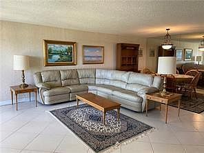 4th image of 1800 S Ocean Boulevard #911