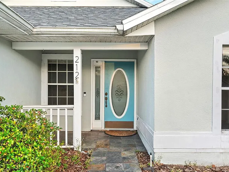 212 Bent Oak Loop — Photo 2