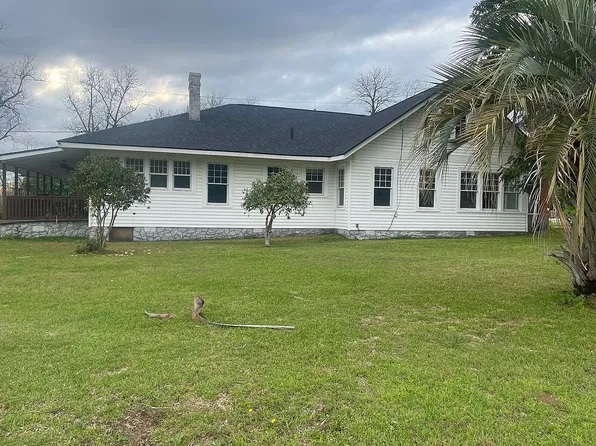 145 W Walnut St, Sale City, GA 31784