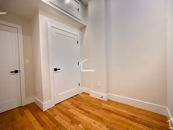 18 Winchester St, Boston, MA 02116