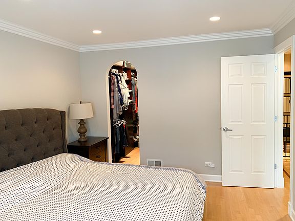 4th image of 12 Fernwood Ct