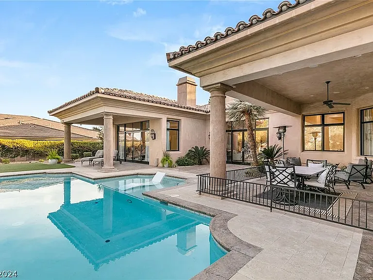 18 Castle Oaks Ct — Photo 25