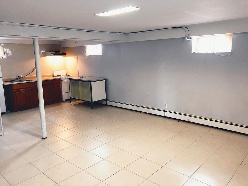 2nd image of 16204 65th Ave