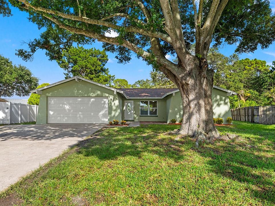 1st image of 5981 Applecross St N