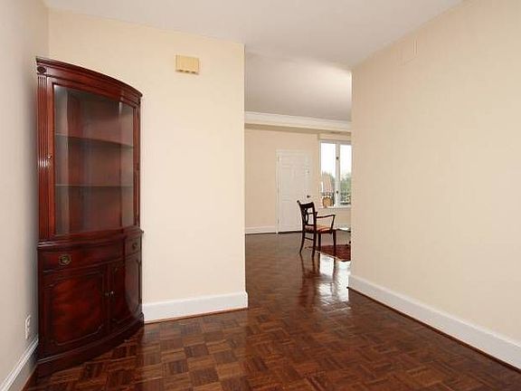 Foyer to Living Room